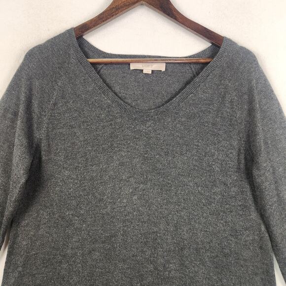 LOFT Pullover Sweater Women’s SZ L Charcoal Gray Long Sleeve V- Neck Knit EUC - Picture 4 of 13
